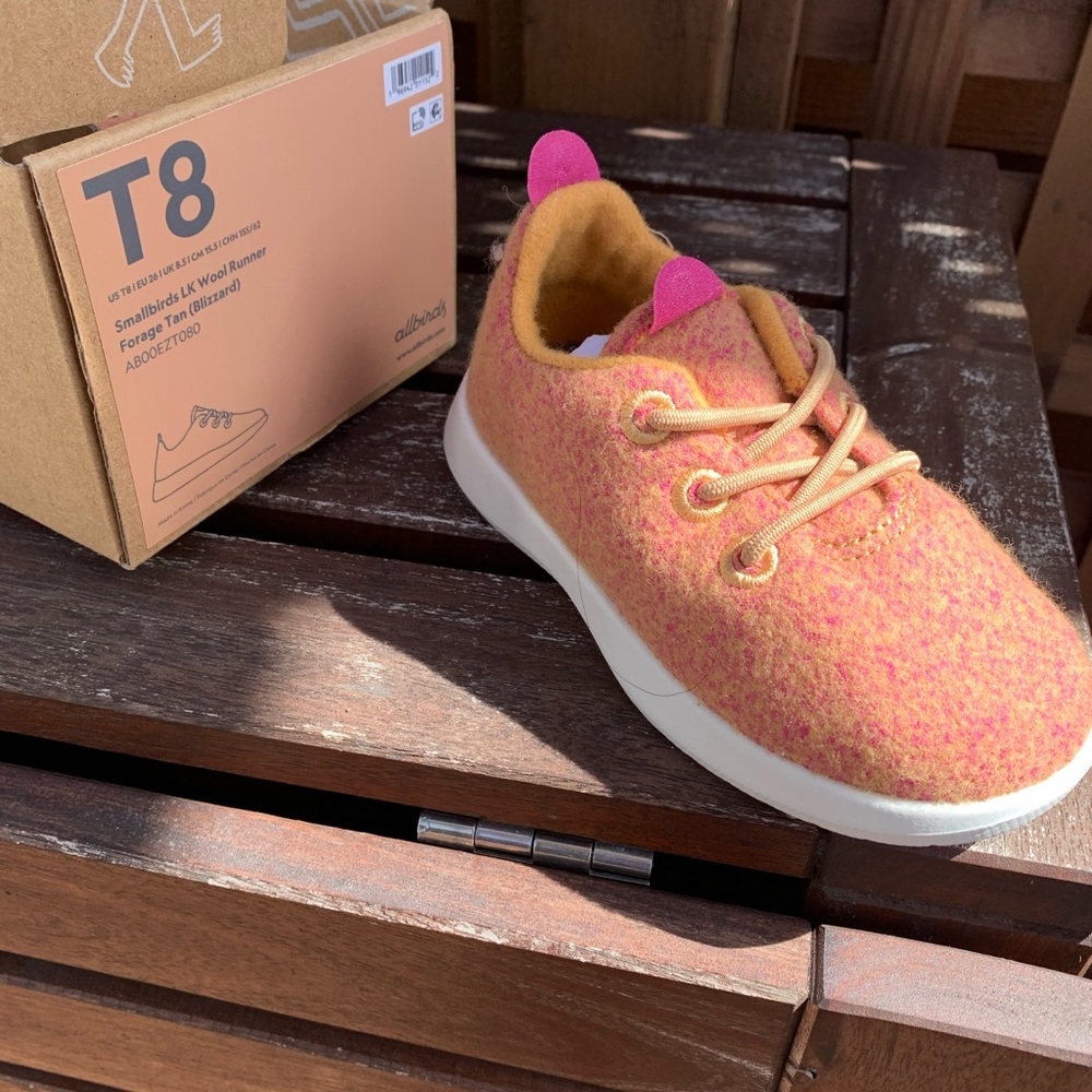 New in box Allbirds Smallbirds wool runners size 8